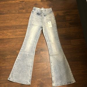 Light faded colored denim high waist pull on Jeans